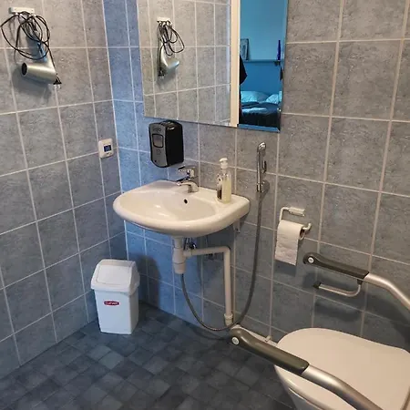 Hotel Hotelli-ravintola Tukkijatka