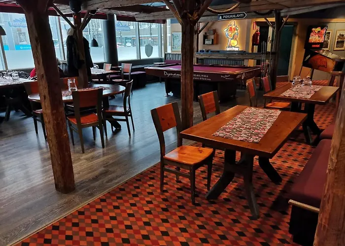 Hotelli-ravintola Tukkijatka 3*